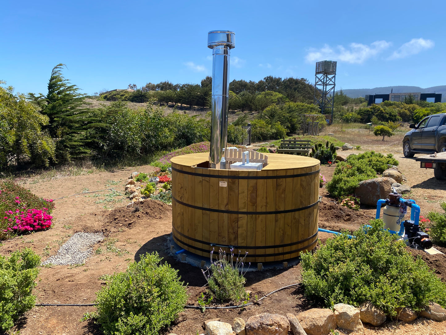 Construidas con Ciprés Premium, tinas calientes, tinajas de madera para spa , hot tubs de madera , jacuzzis de madera, bañera de hidromasaje de madera ,mantenimiento de tinajas , spa en casa con hot tub , relax al aire libre , tinajas artesanales , hot tubs para fiestas , leña interior, piscina de agua caliente